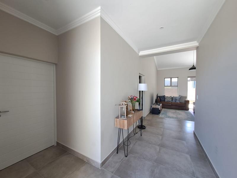 To Let 2 Bedroom Property for Rent in Kraaibosch Park Western Cape